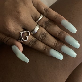 Queenie Nails & Spa - Waxing Near Me - Westwood, Massachusetts