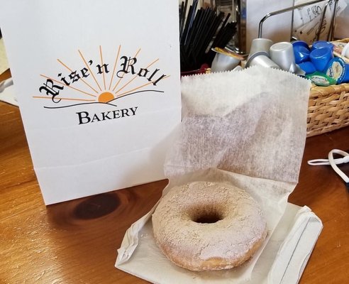 Rise'n Roll Bakery & Deli - Middlebury by null