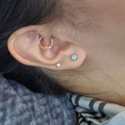 Daith piercing