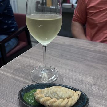 El Cielo - Empanadas and Chardonnay - Tapas Bars Near Me - Honolulu, Hawaii El Cielo - Empanadas and Chardonnay - Tapas Bars Near Me - Honolulu, Hawaii