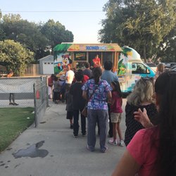 Kona Ice of Fresno - Long lines