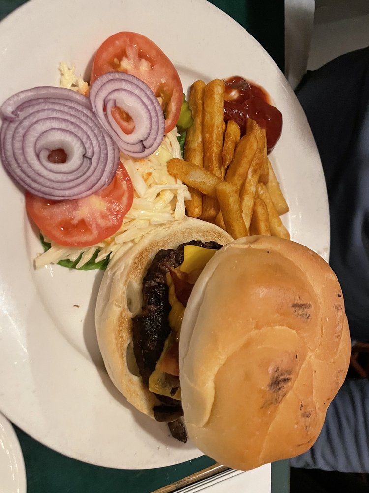 Social spots from Maud's Tavern