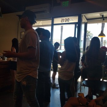 Ding Tea Bolsa - These people don't know, but they will be waiting a half hour for their drink. - Coffee & Tea Near Me - Westminster, California Ding Tea Bolsa - These people don't know, but they will be waiting a half hour for their drink. - Coffee & Tea Near Me - Westminster, California