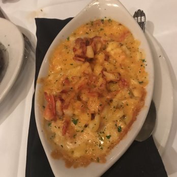 Rey's Restaurant - Lobster mac& cheese - Seafood Near Me - Raleigh, North Carolina