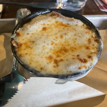 Table Six Kitchen + Bar - French onion soup - New American Near Me - North Canton, Ohio Table Six Kitchen + Bar - French onion soup - New American Near Me - North Canton, Ohio
