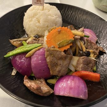 Singha Thai Cafe - Ginger Sauce Beef - Thai Near Me - Slidell, Louisiana