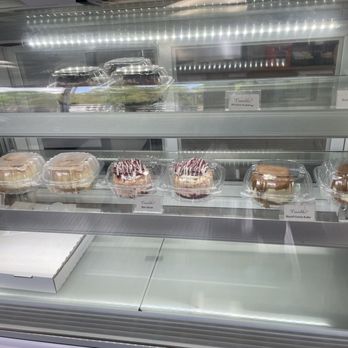 Crumbles - Custom Cakes Near Me - Locust Grove, Georgia Crumbles - Custom Cakes Near Me - Locust Grove, Georgia