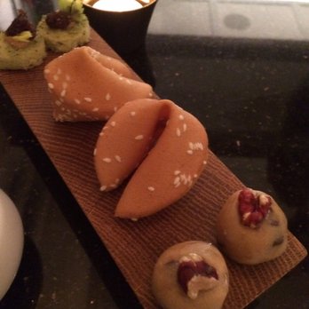 Pineapple & Pearls - Cookies - New American Near Me - Washington, DC, District of Columbia