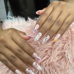 Acryliq Nails