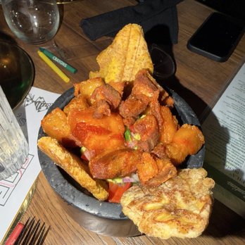 Agave Cantina Mexicana - Guacamole with Chicharron - Mexican Near Me - Clifton, New Jersey Agave Cantina Mexicana - Guacamole with Chicharron - Mexican Near Me - Clifton, New Jersey