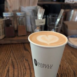 Oat vanilla latte / IG @mwy.eats