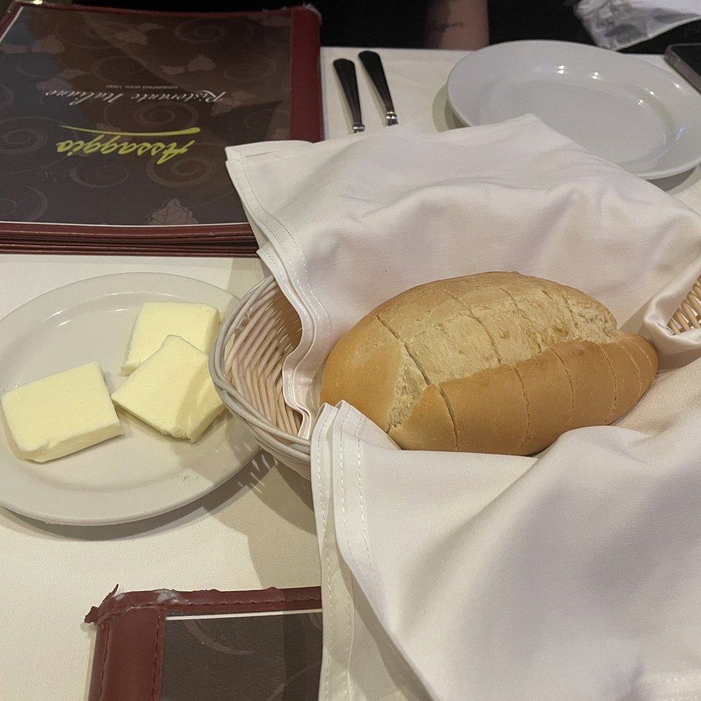 Assaggio Bistro - Bread and butter - Italian Near Me - Honolulu, Hawaii