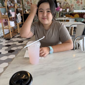Dots Cafe - Yummy - Cafes Near Me - Pasadena, California