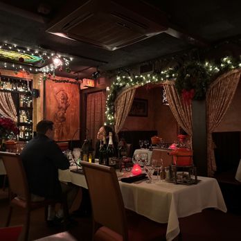 Geja's Cafe - Restaurant - Fondue Near Me - Chicago, Illinois Geja's Cafe - Restaurant - Fondue Near Me - Chicago, Illinois