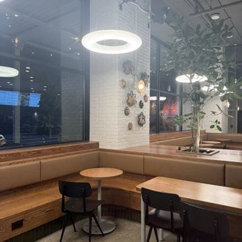 sweetgreen - Healthy Salads, Bowls and Wraps - Interior - Salad Near Me - Nashville, Tennessee sweetgreen - Healthy Salads, Bowls and Wraps - Interior - Salad Near Me - Nashville, Tennessee