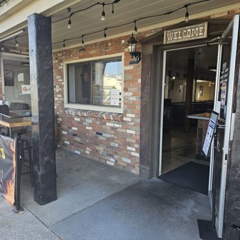 Goodland BBQ - Front entrance - Barbeque Near Me - Goleta, California