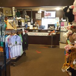 Arrowsmith Golf & Country Club - Out up Pro Shop