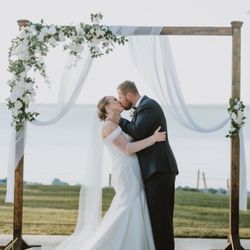 Katelyn's Alterations & Design - Custom sleeves??? YES PLEASE!!!