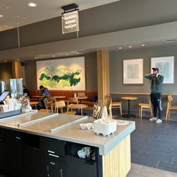 Starbucks - Dining room