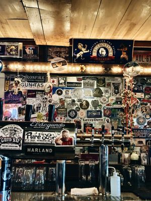 Tony's Darts Away by null