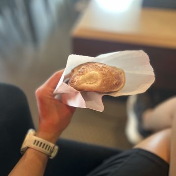 Thieves - Croissant - Cocktail Bars Near Me - Indianapolis, Indiana