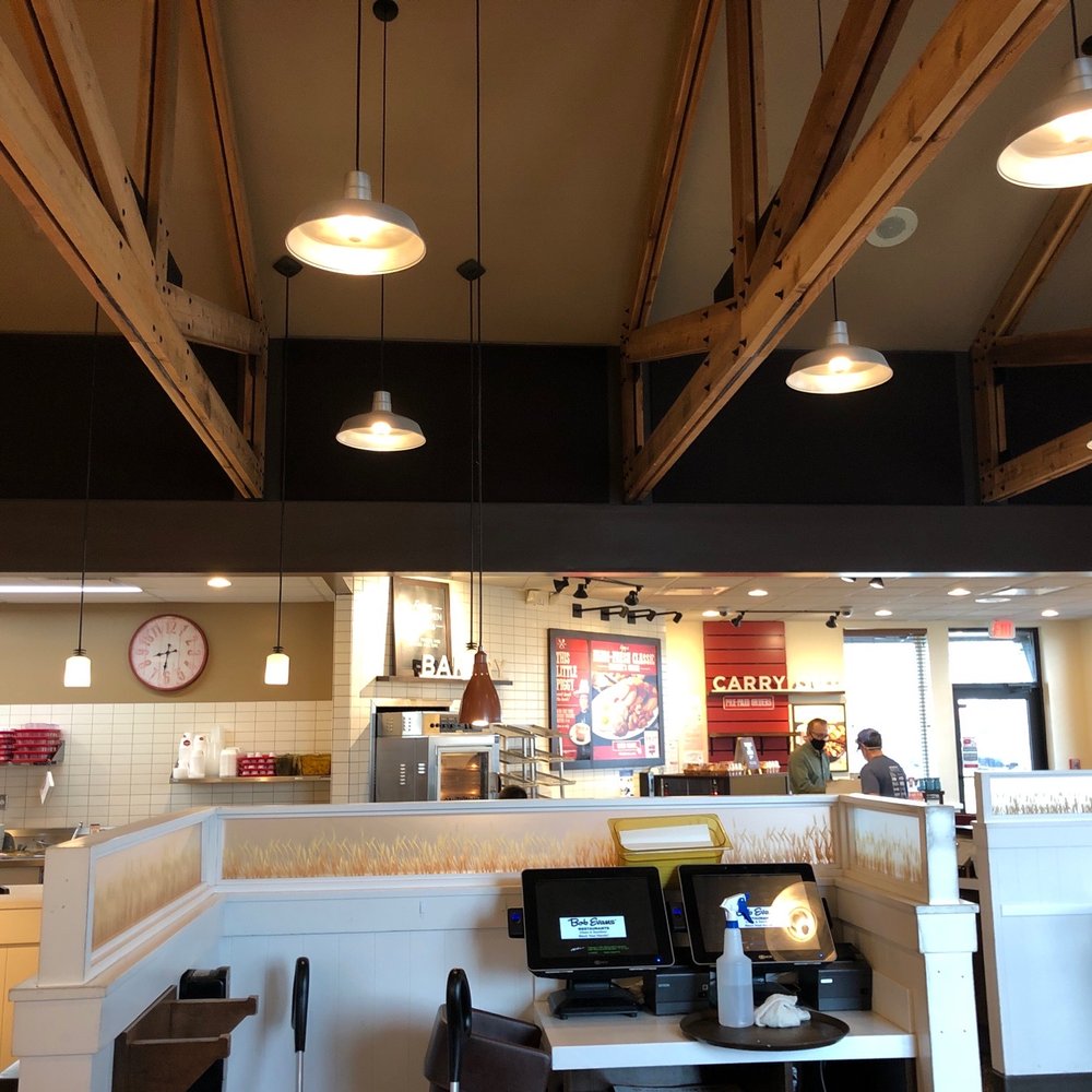 Entrance & counter area