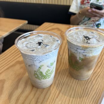 Bodega Park - black sesame, misugaru drinks (one pure, one with espresso) - Sandwiches Near Me - Los Angeles, California