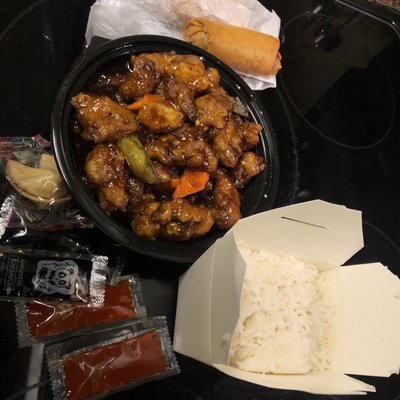 Su's Chinese Cuisine by null