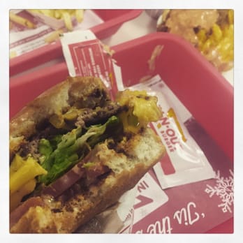 In-N-Out Burger - Fast Food Near Me - Mountain View, California In-N-Out Burger - Fast Food Near Me - Mountain View, California