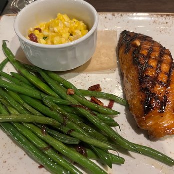 J Gilbert's - Salmon - Bars Near Me - Omaha, Nebraska
