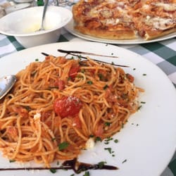 Pizzeria Gran Salerno - "Rigatoni" and pizza