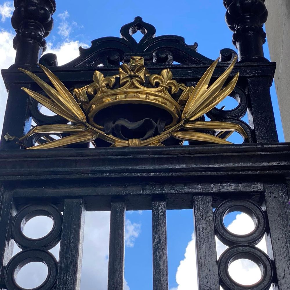Buckingham Palace - Landmarks & Historical Buildings Near Me - London, XGL