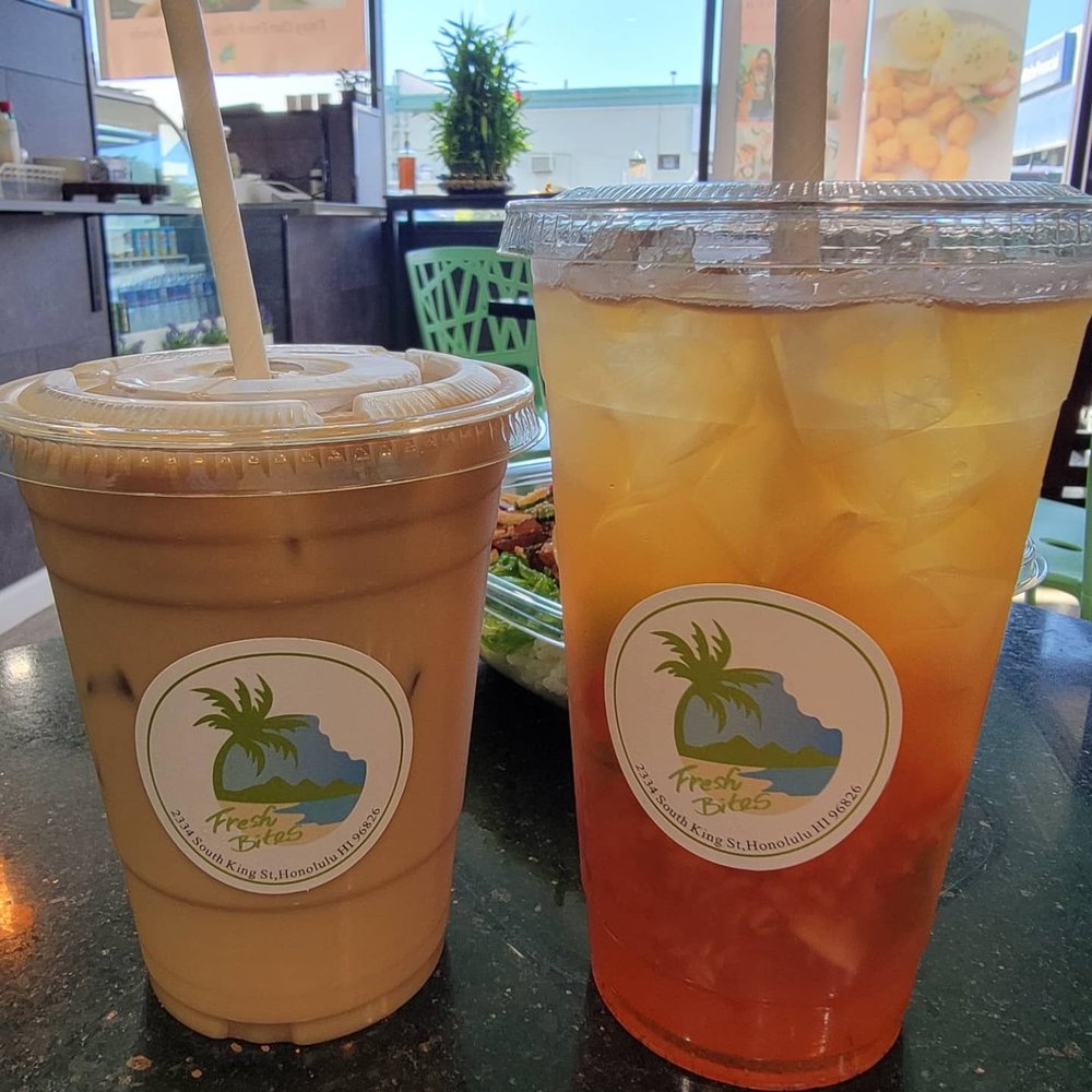 Fresh Bites Hawaii - Iced Cold Brew (Left) and Strawberry Lime Green Tea (Right) - Poke Near Me - Honolulu, Hawaii Fresh Bites Hawaii - Iced Cold Brew (Left) and Strawberry Lime Green Tea (Right) - Poke Near Me - Honolulu, Hawaii