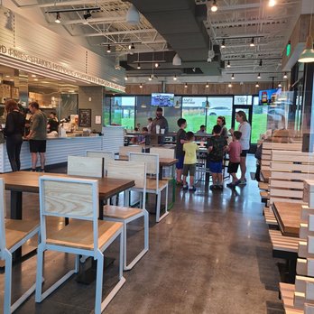 Shake Shack Franklin - Lots of seating indoor and out. - Burgers Near Me - Franklin, Tennessee Shake Shack Franklin - Lots of seating indoor and out. - Burgers Near Me - Franklin, Tennessee