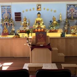 Kadampa Meditationszentrum - Beautiful shrine