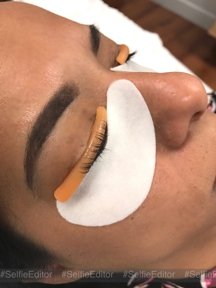 Luxe Beauty Bar Skin & Brows Logo