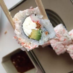 Sushi Ken - ¿Cómo no aprovechar estos rollos si es miércoles?