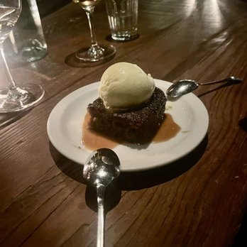 Gjelina - Date cake - New American Near Me - Venice, California Gjelina - Date cake - New American Near Me - Venice, California