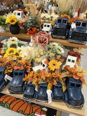 TJ MAXX - Updated November 2024 - 84 Photos & 84 Reviews - 1776 E