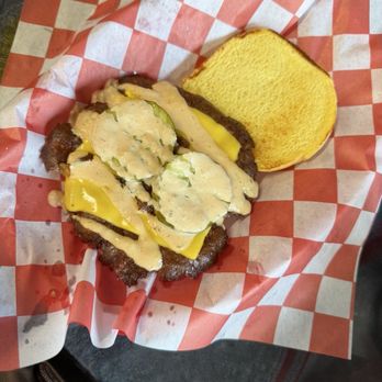 Mashed Burgers - Single smash - Burgers Near Me - White Plains, New York Mashed Burgers - Single smash - Burgers Near Me - White Plains, New York