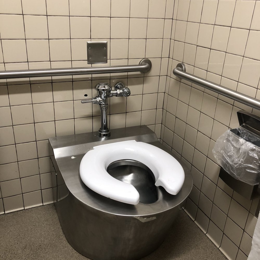 Wilderness Park - Beautiful park very weird toilet - Parks Near Me - Downey, California Wilderness Park - Beautiful park very weird toilet - Parks Near Me - Downey, California