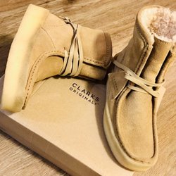 Clarks-Bostonian Outlet - Quite Original!