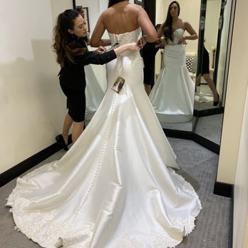 La Reve Bridal Couture - Bridal Near Me - Pearland, Texas La Reve Bridal Couture - Bridal Near Me - Pearland, Texas