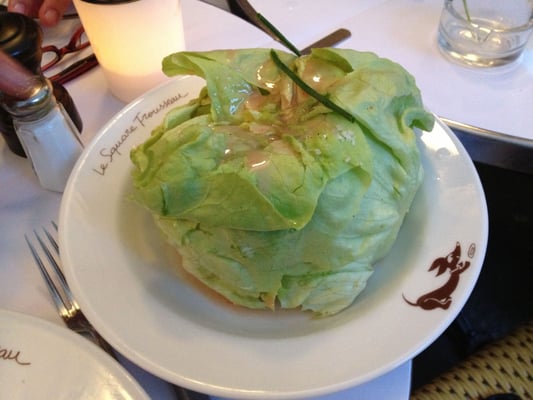 Le Square Trousseau by null