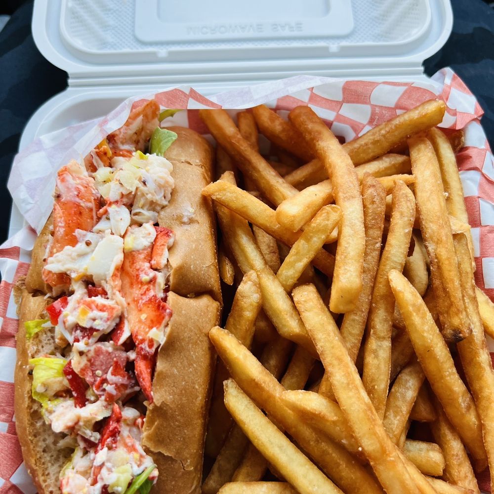 Shirley's Snack Bar - Lobster roll and fries - Burgers Near Me - Brackley Beach, Prince Edward Island Shirley's Snack Bar - Lobster roll and fries - Burgers Near Me - Brackley Beach, Prince Edward Island