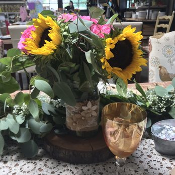 Cook's Florist & Flower Delivery - Florists Near Me - Runnemede, New Jersey