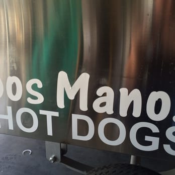 Dos Manos Hotdogs - a sign on a trailer - Hot Dogs Near Me - Tolleson, Arizona Dos Manos Hotdogs - a sign on a trailer - Hot Dogs Near Me - Tolleson, Arizona