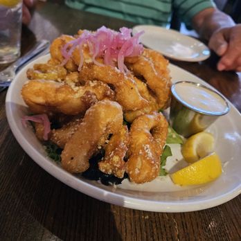 HUB Restaurant & Ice Creamery - Calamari - American Near Me - Tucson, Arizona