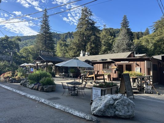 Big Sur River Inn by null