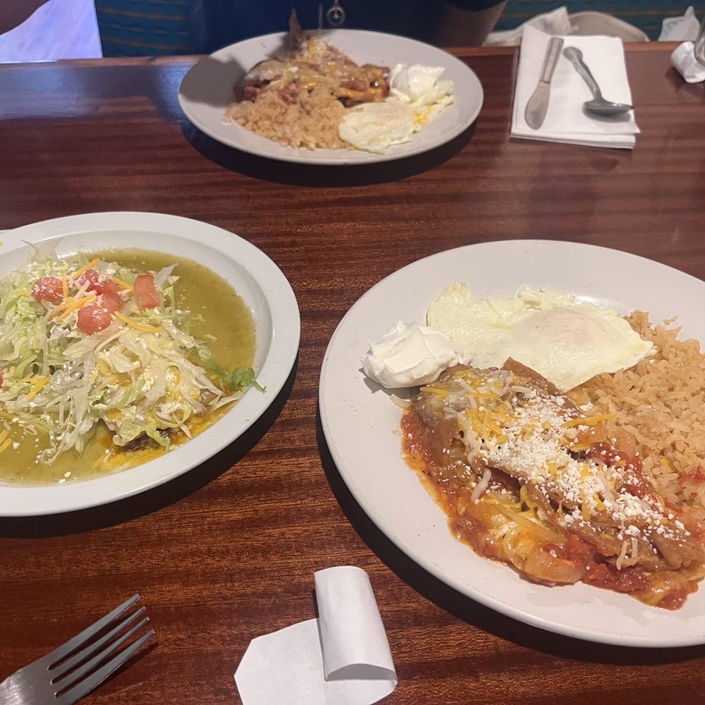 Veronica's Kitchen - Beef enchilada with green sauce, chilaquiles in red sauce. Eggs over easy with rice - American Near Me - Descanso, California Veronica's Kitchen - Beef enchilada with green sauce, chilaquiles in red sauce. Eggs over easy with rice - American Near Me - Descanso, California